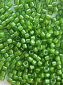 Бисер Delica 274 Lined Pea-Green Lustre